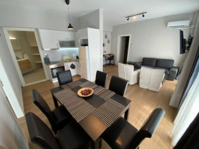 Ydrea Piraeus port apartment